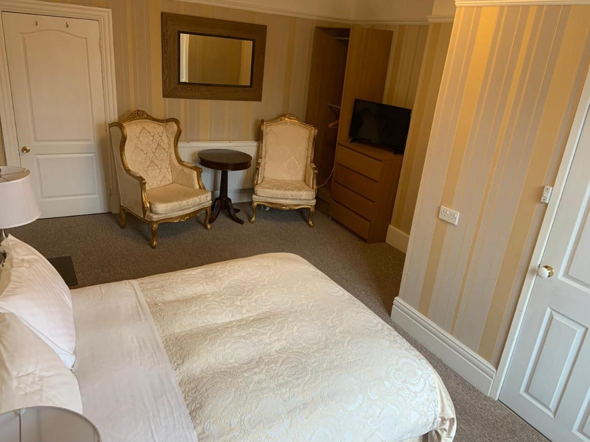 Entire Seaside Home, Sleeps 8, All En-Suite Rooms New Brighton Esterno foto